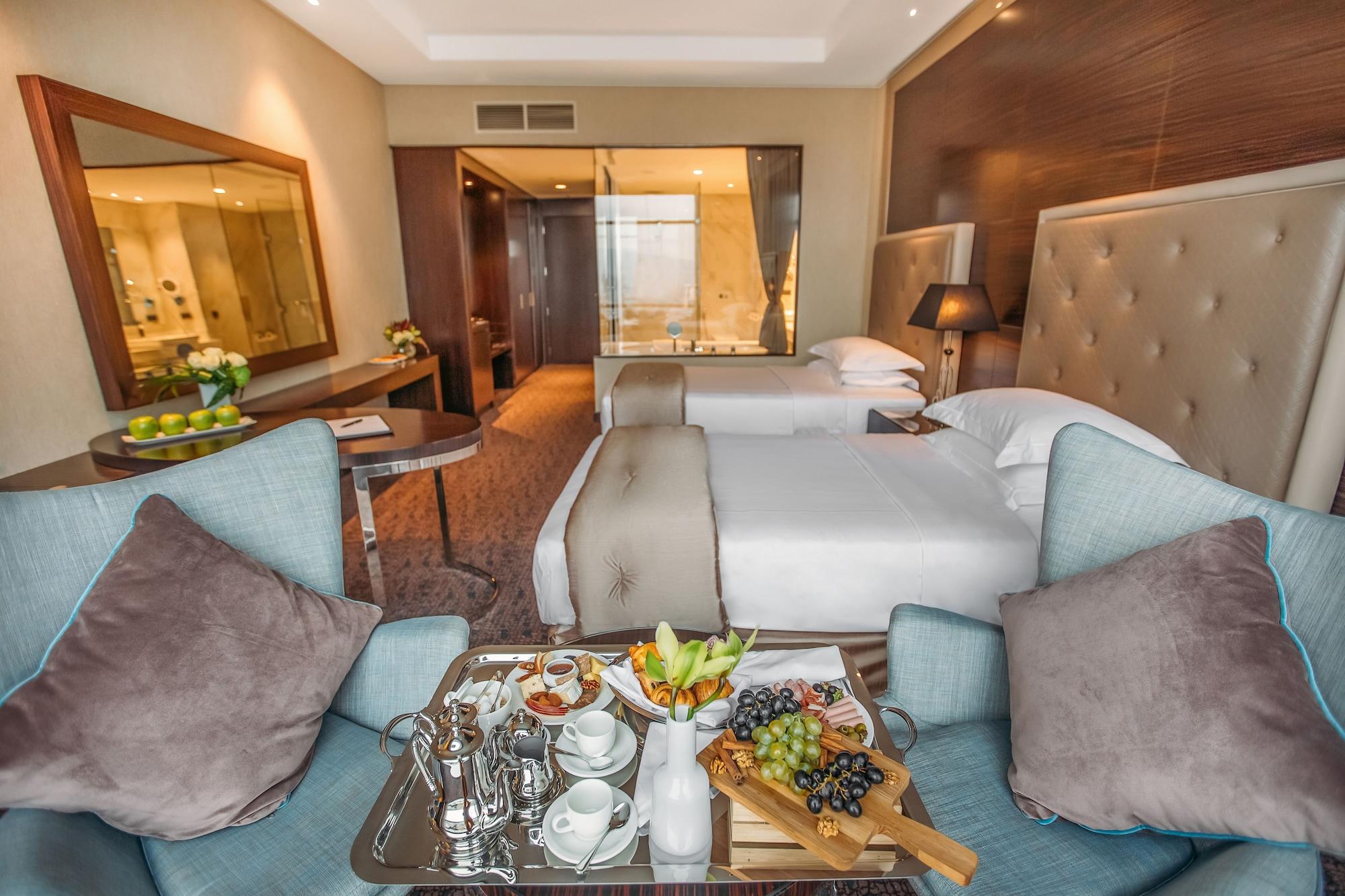 The Biltmore Tbilisi Hotel Kültér fotó Deluxe Room